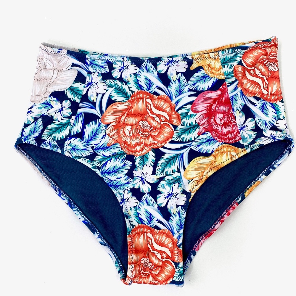 Reto highwaist cut no name swim bottoms M